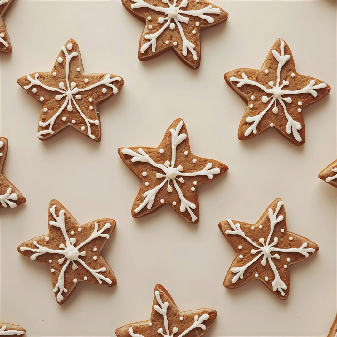 Sugar Cookie Noel Fragrance Notes. Top Notes: Vanilla Cookie. Middle Notes: Roasted Marshmallow. Base Notes: Caramel