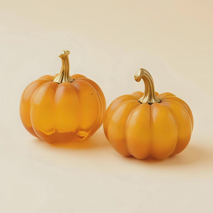 Pumpkin Amber Fragrance Notes. Top Notes: Pumpkin Spice, Coconut Flake, Cranberry. Middle Notes: Cinnamon, Clove, Amber. Base Notes: Cedarwood, Santal, Vanilla Cream.