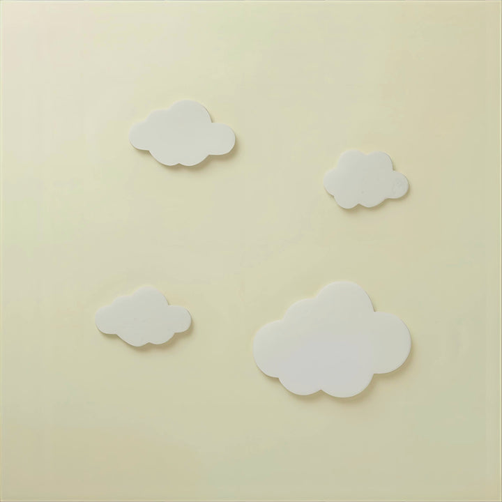 Vanilla Cloud Fragrance Notes. Top Notes: Vanilla Bean, Orchid. Middle Notes: Caramel, Tonka Bean. Base Notes: Amber Woods.