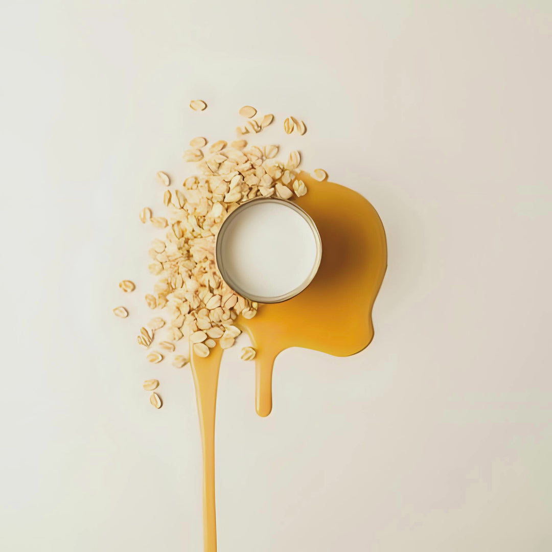 Oatmeal Milk Honey Fragrance notes. Top notes: Vanilla Cream, Oatmeal. Middle notes: Warm milk, honey. Base notes: Toasted Almond.